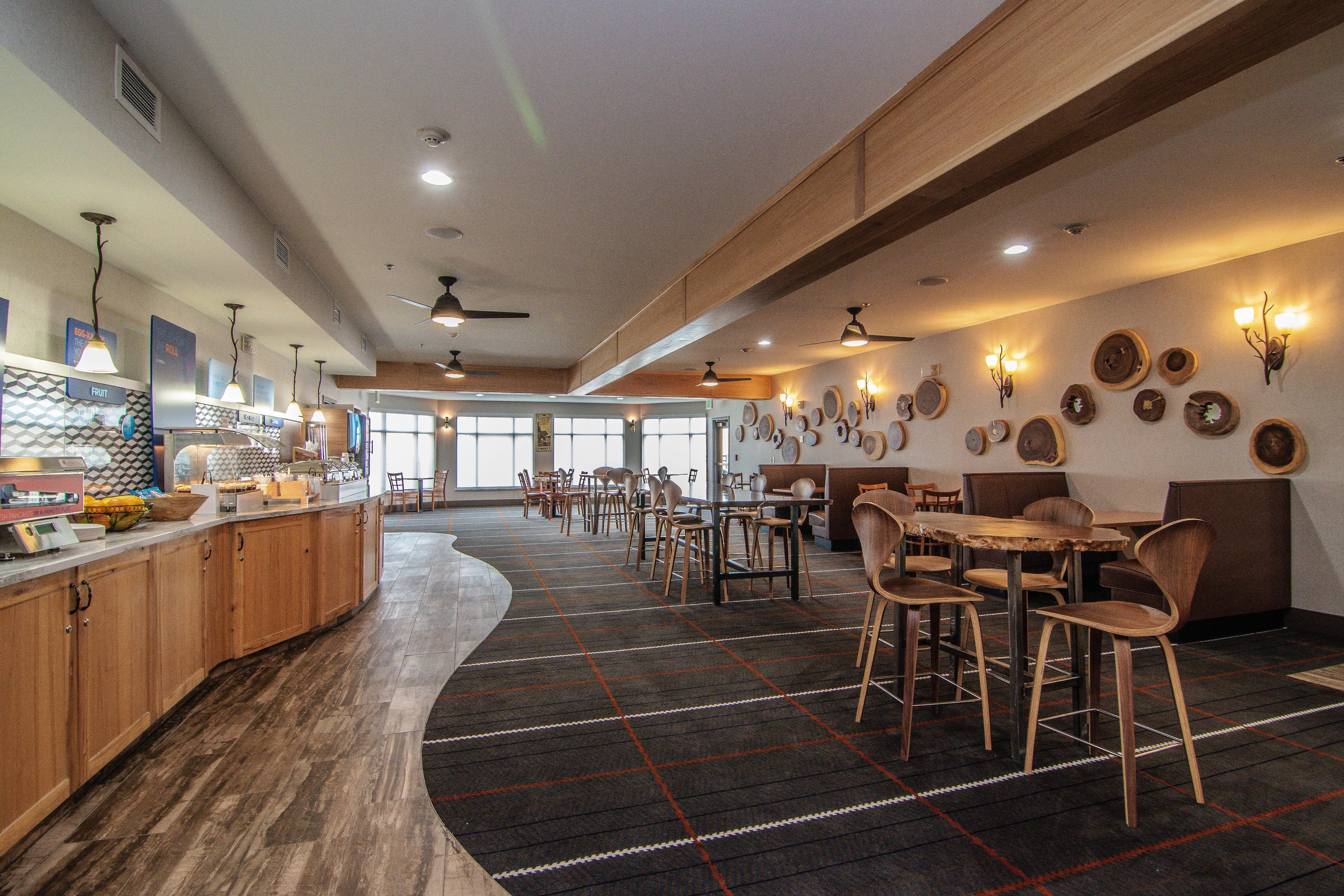 Holiday Inn Express Hotel & Suites Kalispell By Ihg Buitenkant foto