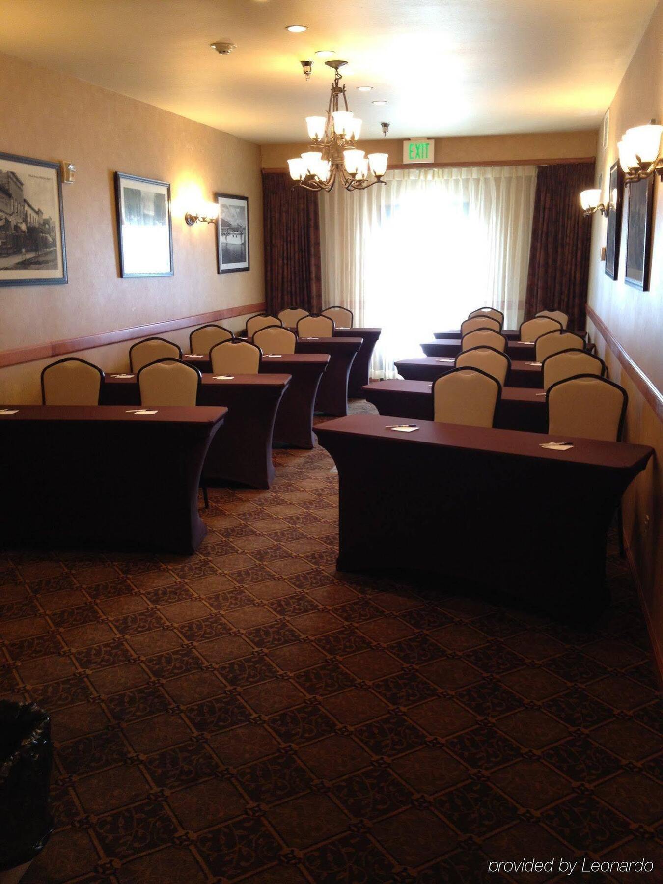 Holiday Inn Express Hotel & Suites Kalispell By Ihg Buitenkant foto